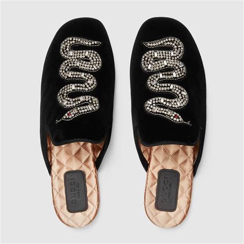 gucci emerald evening slipper with snake|The Nighttime Slip: Gucci Velvet Evening Slippers With Snake.